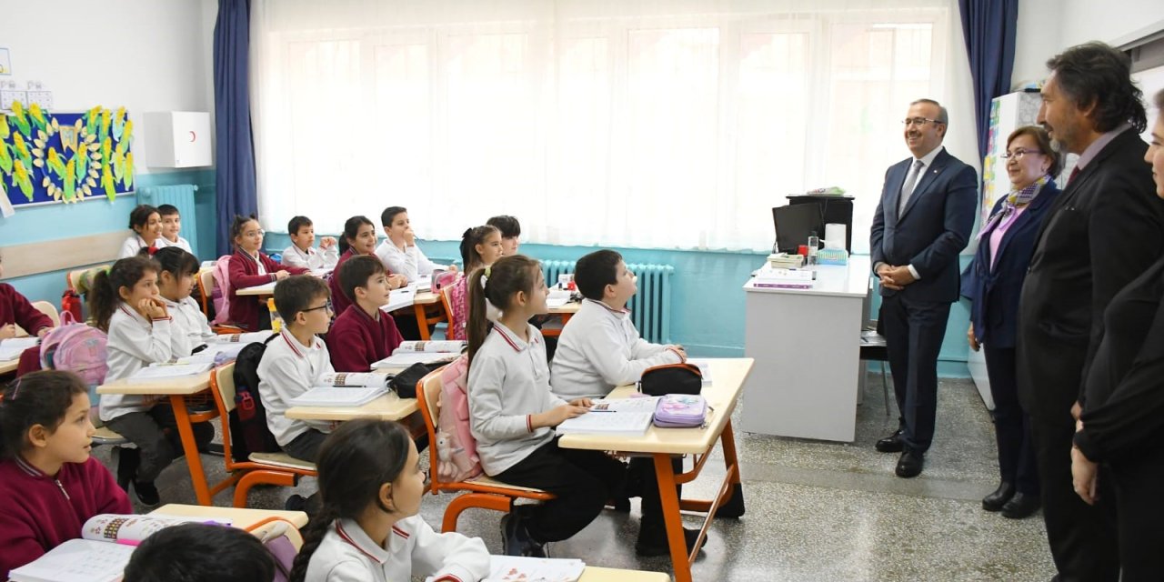 Eskişehir İl Milli Eğitim Müdürü'nden Cumhuriyet İlkokulu'na ziyaret