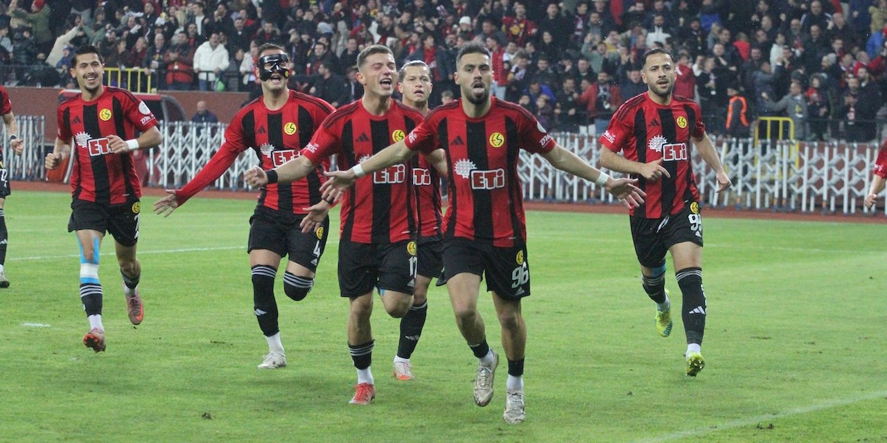 Kaan farkını ortaya koydu