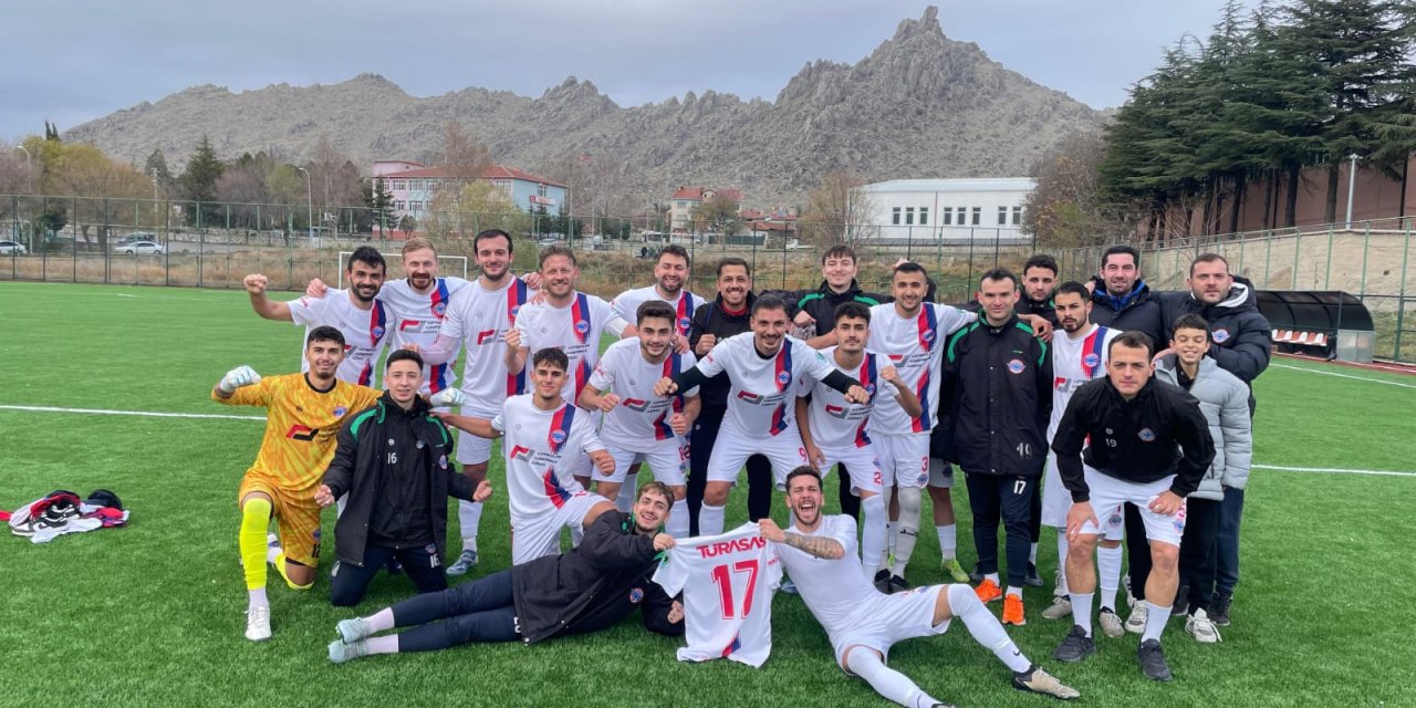 Demirspor lider tamamladı