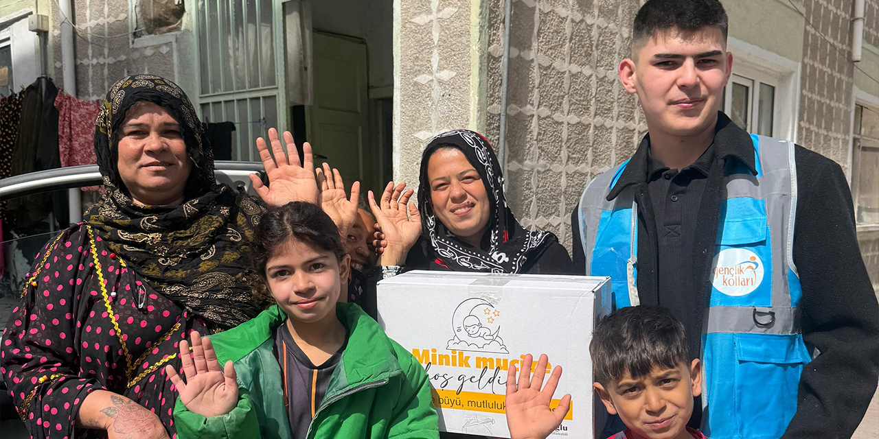 Eskişehir'de 800 aileye sevgi paketi ulaştı