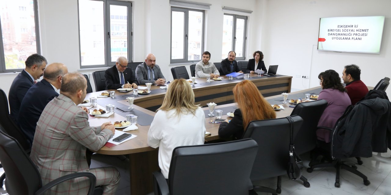 Otizm için Eskişehir’de yürütülen çalışmalar değerlendirildi