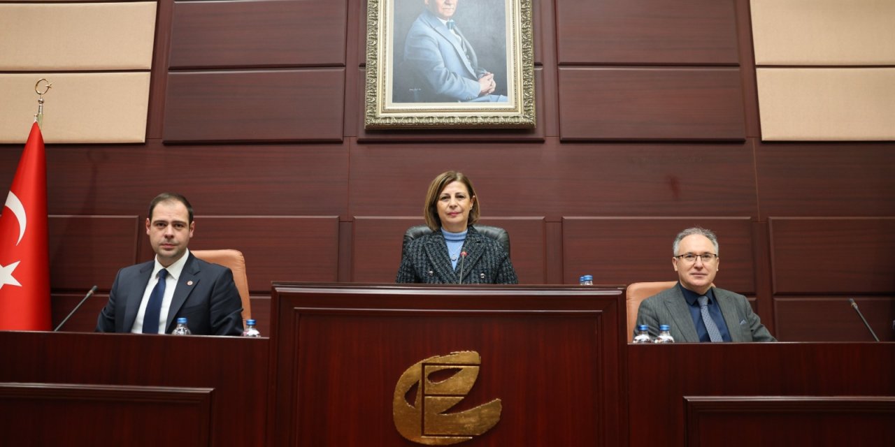 Ünlüce: "20 elektrikli otobüs alımını Cumhurbaşkanlığı onaylamadı"