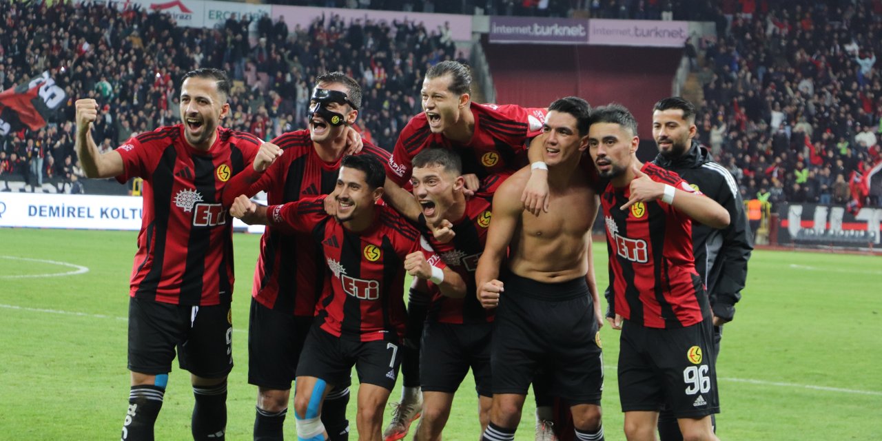 Şampiyonluk için saldır Es-Es'im