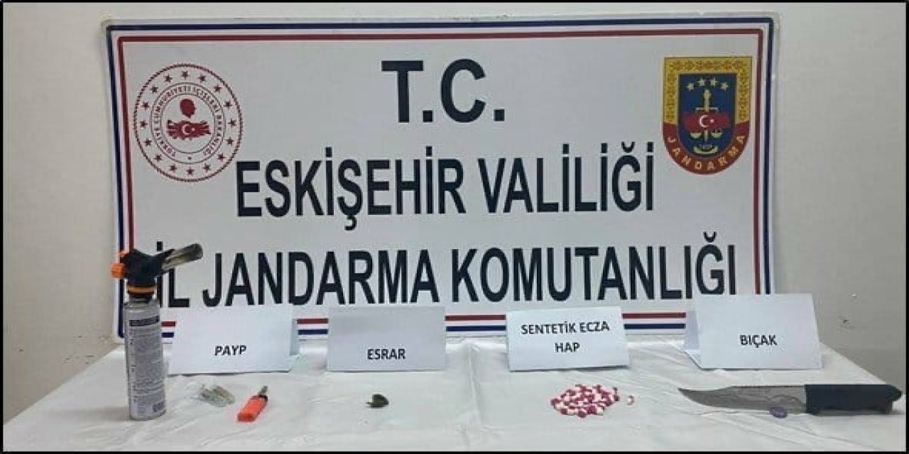 Eskişehir'e uyuşturucu sokmaya çalışırken yakalandılar