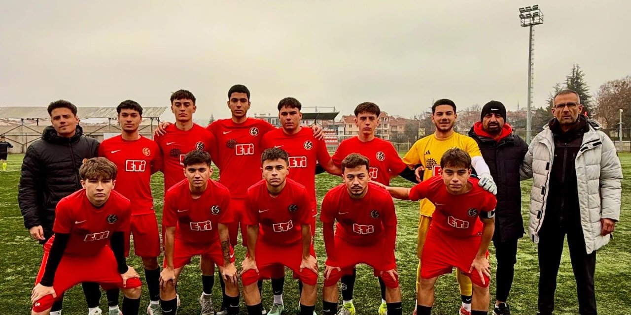 İlk yarı tamamlandı