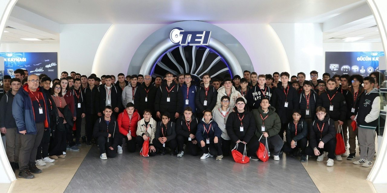 Türkiye'nin millî havacılık motorlarını yerinde gördüler