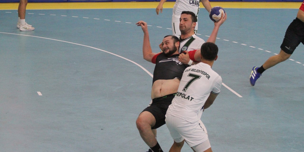 Mihalıççık Köyceğiz’in önünde