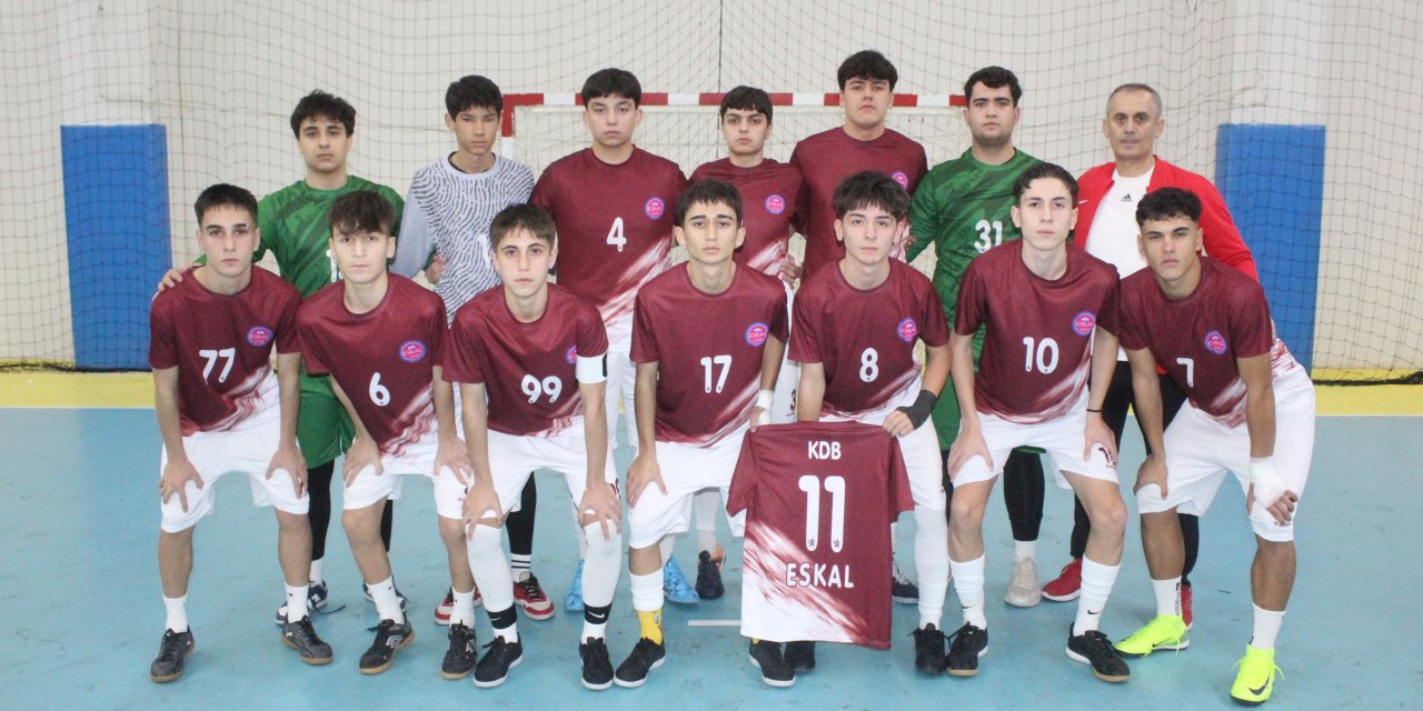 Futsalda gole doyduk