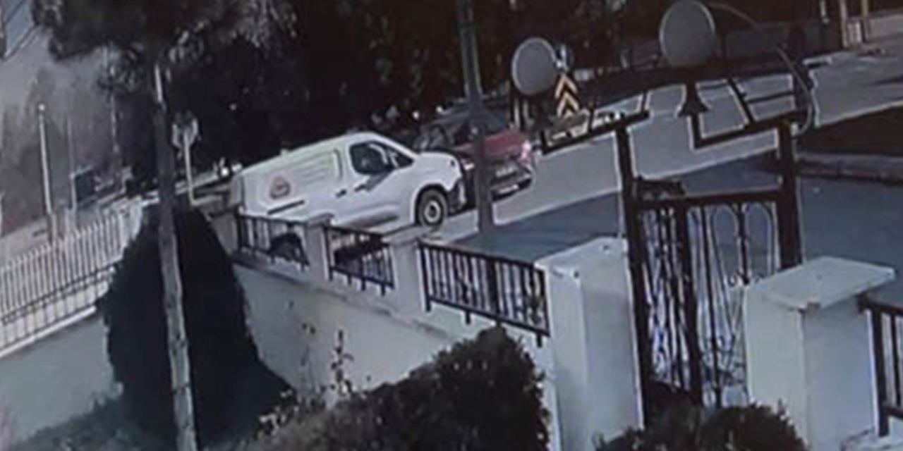 Eskişehir’de 2 araç birbirine girdi: 1 yaralı