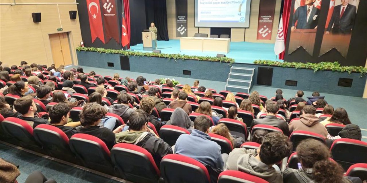 ESTÜ’de bağımlılıkla mücadele semineri