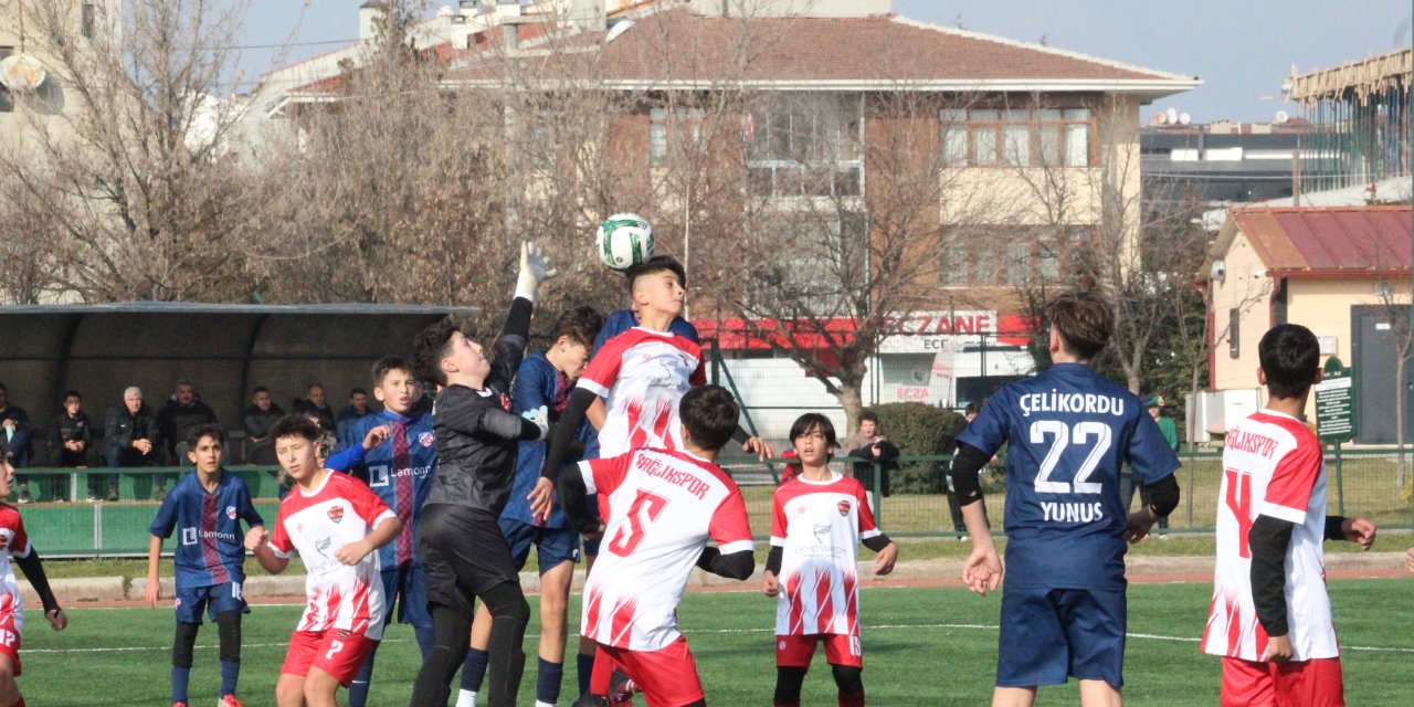 Kupalar sahiplerine verilecek