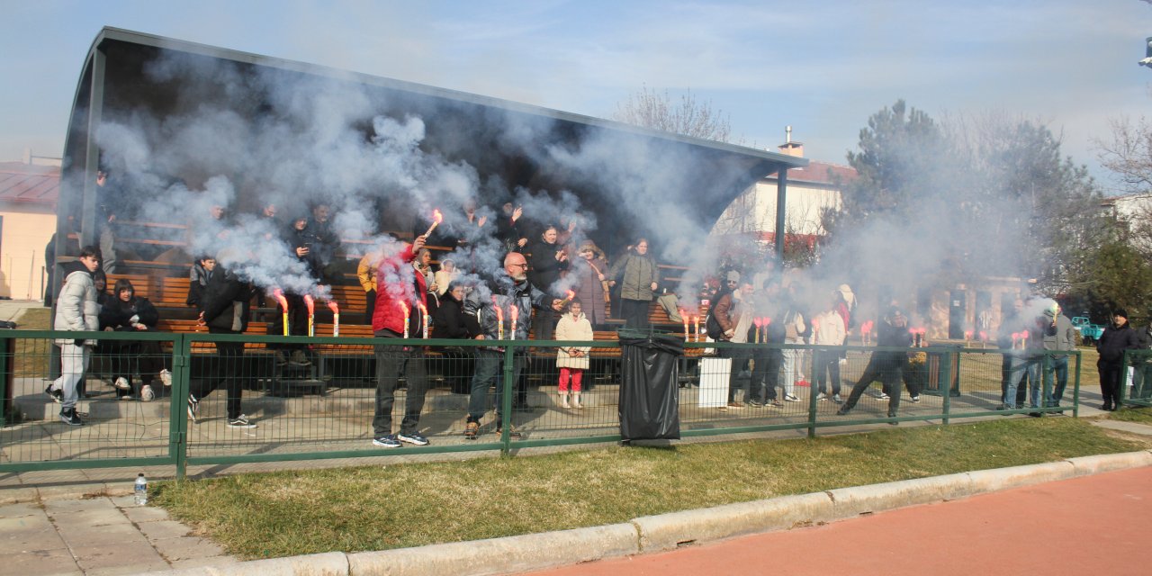Altyapı Derneği kupasına kavuştu