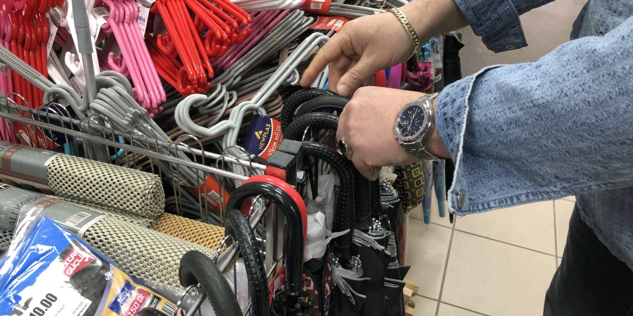 Eskişehir'de şemsiye satışları arttı