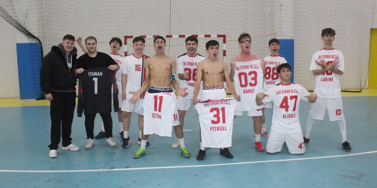 4 takım çeyrek final biletini cebine koydu