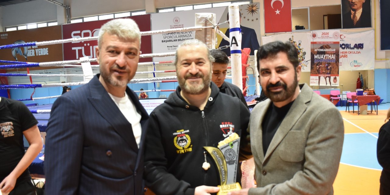 ESSA Fight Club’tan Afyon’da 5 madalya