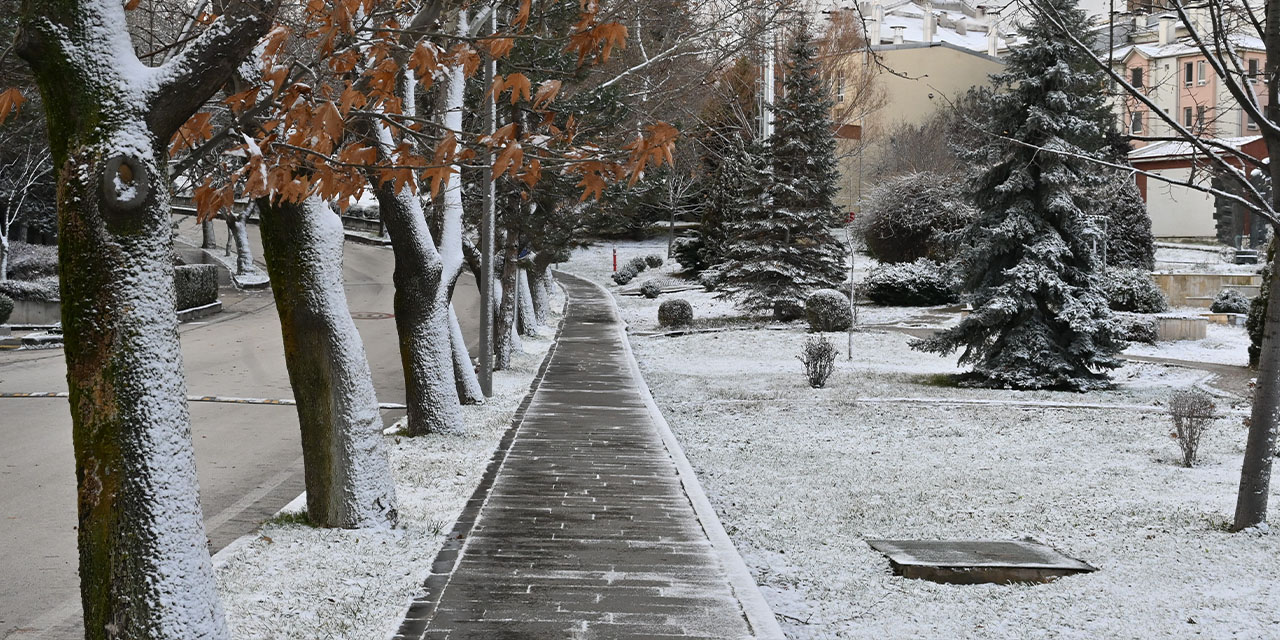 Eskişehir beyaza büründü!