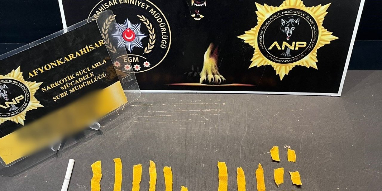 21 adet uyuşturucu emdirilmiş peçete ile yakalandı
