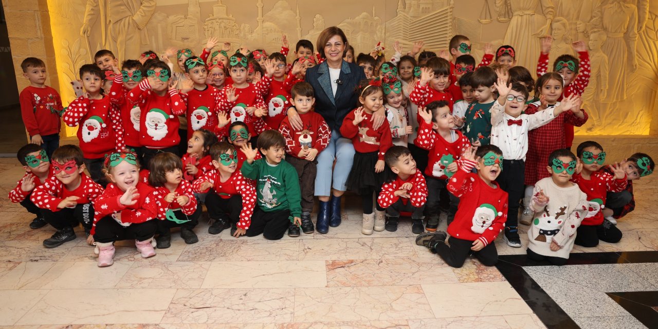 Eskişehir'de minikler yeni yılın coşkusunu doyasıya yaşadı