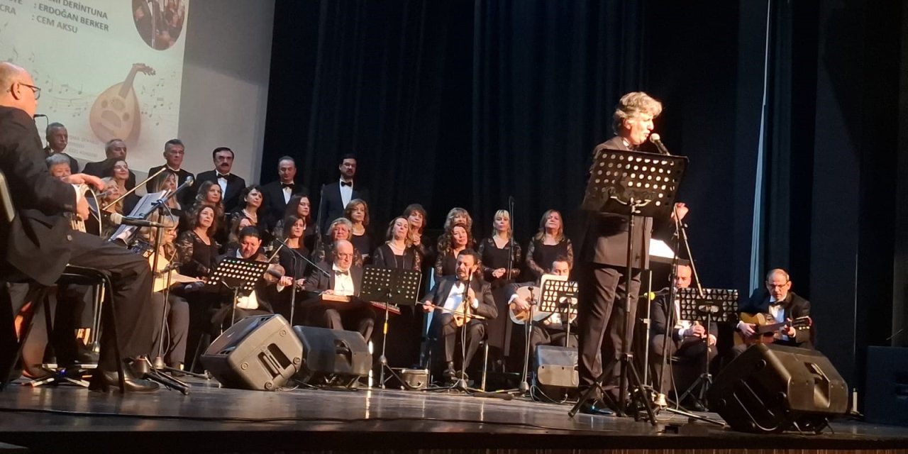 Türk Sana Müziğinin birbirinden güzel eserleri icra edildi