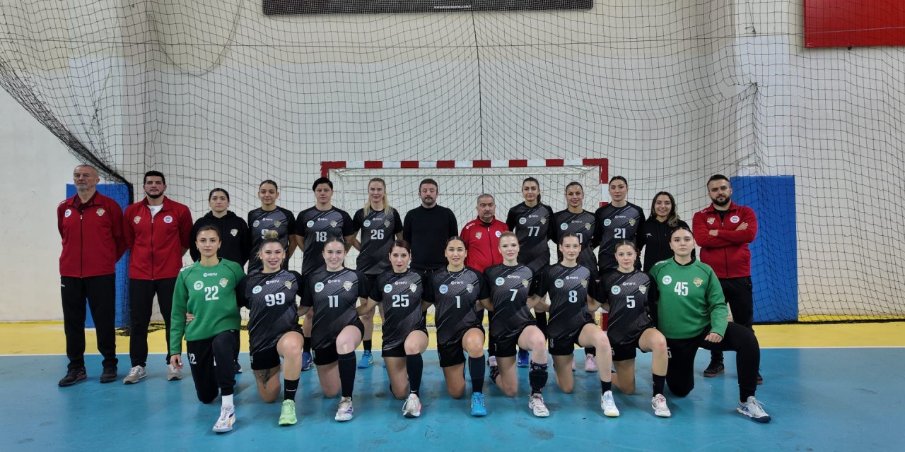 2. yarıyı evinde açıyor