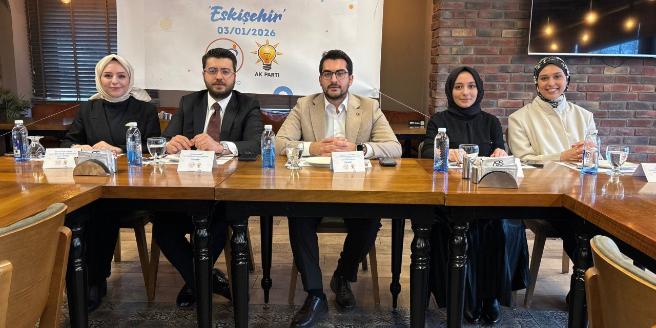 “Cumhurbaşkanımız gençleri yedek kulübesinde bekletmiyor”