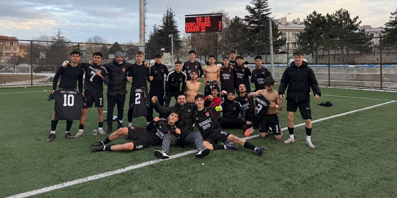 Gençlergücü Adanır’ın umutlarını da bitirdi (2-1)