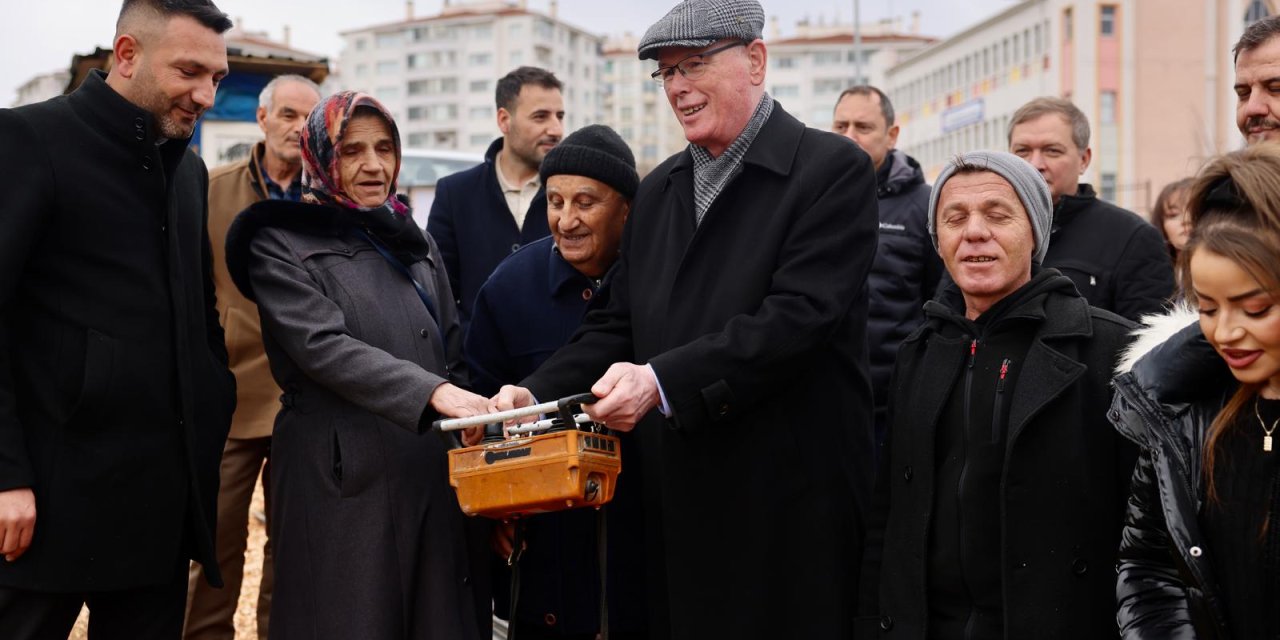 Erenköy’de kentsel dönüşüm başladı: İlk temel atıldı