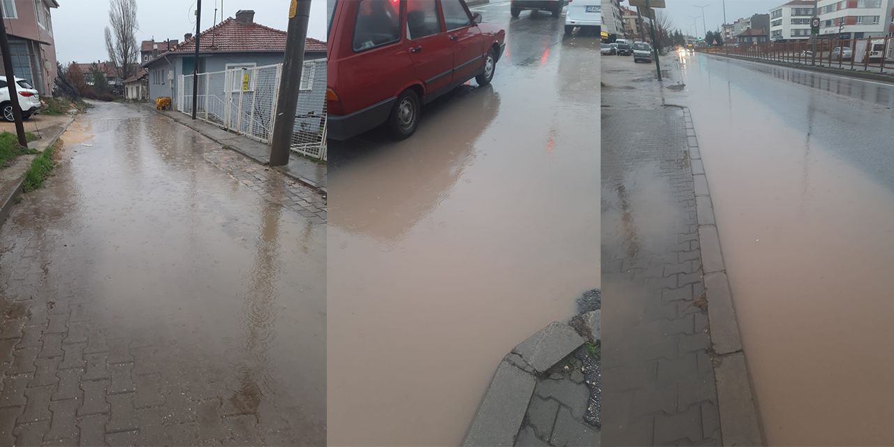 Eskişehir’in yolları göle döndü