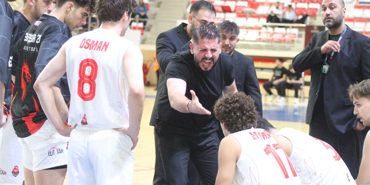 Enes Akdilek ile yollar ayrıldı