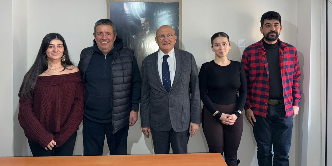 Milletvekili Çakırözer’den İstikbal Gazetesi’ne ziyaret