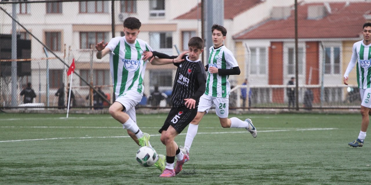 Play-Off için nefes kesen mücadele