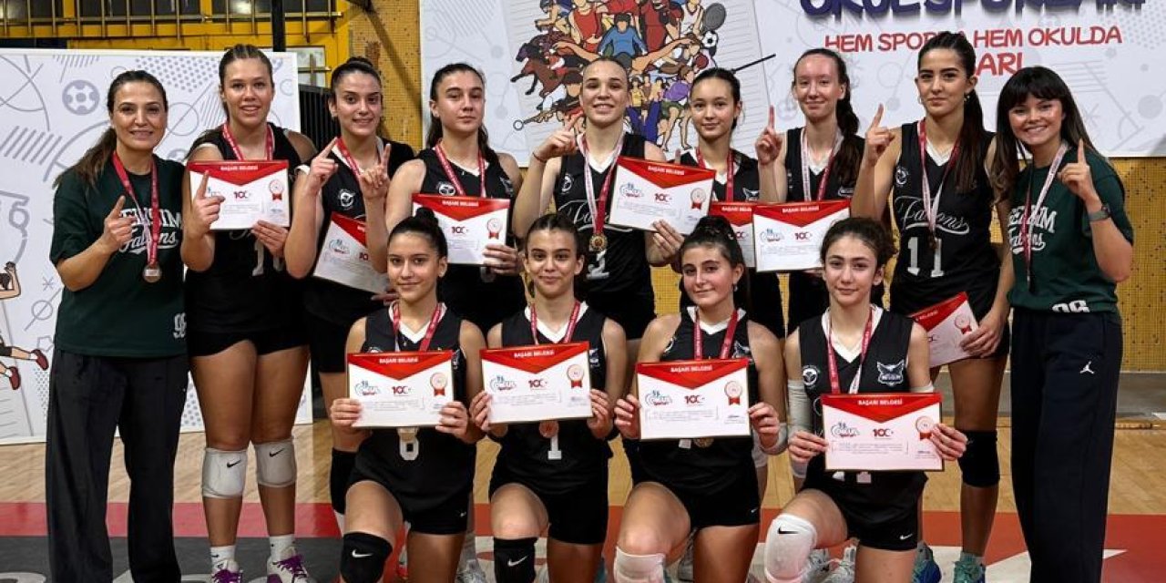 Gelişim yarı finallere vize aldı