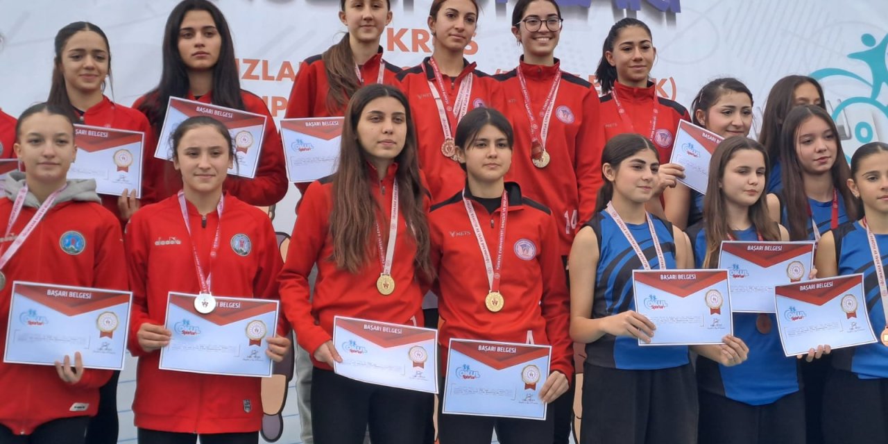 Okullu krosçular finallerde