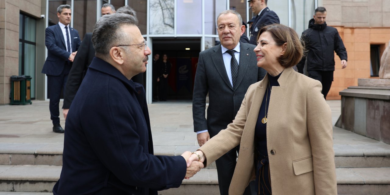 Vali Aksoy'dan Ayşe Ünlüce’ye veda ziyareti