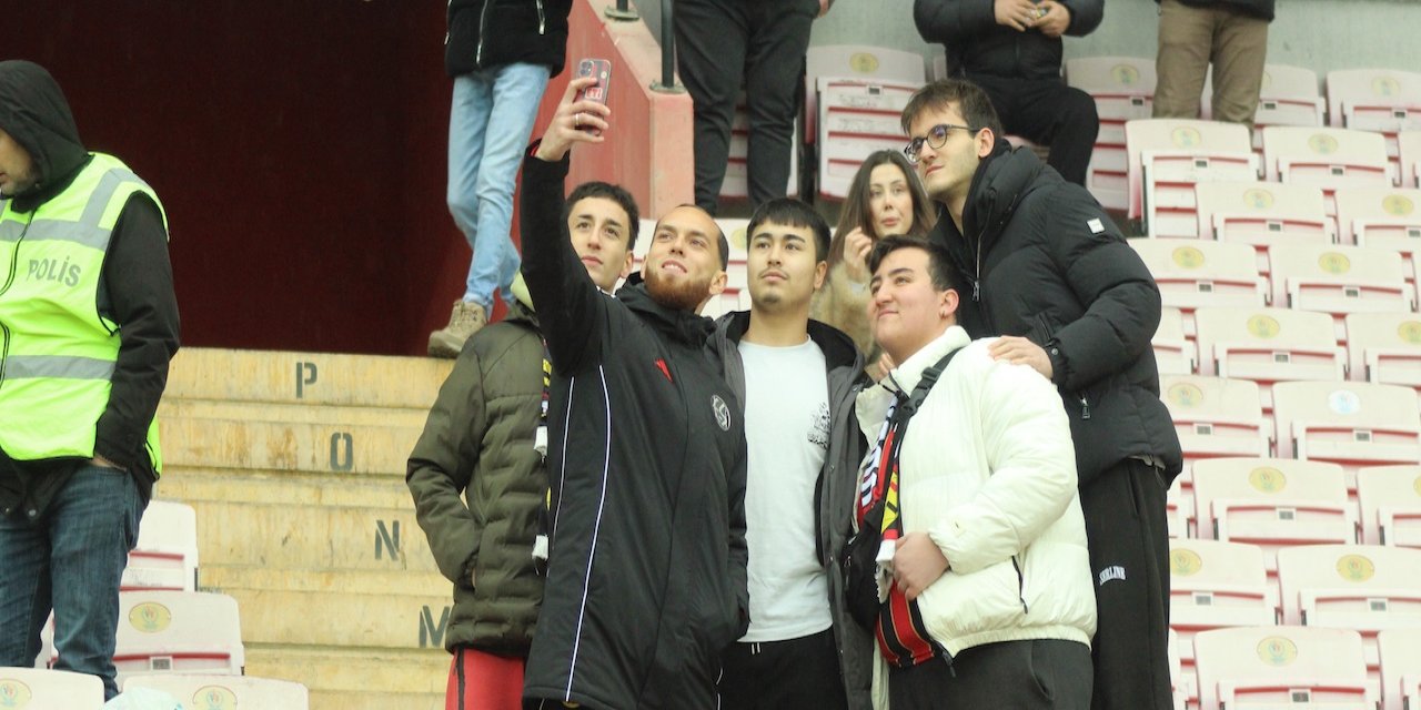 Taraftarı kırmadı