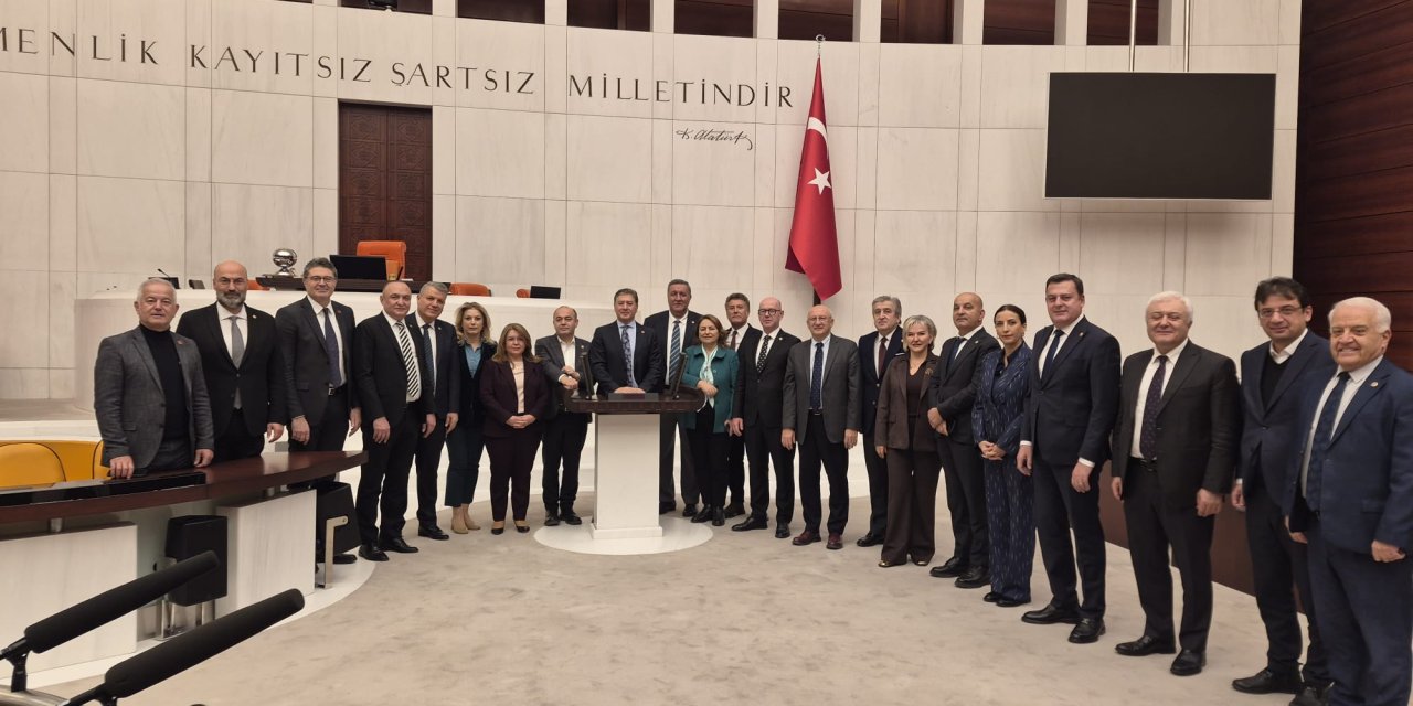 Çakırözer TBMM’de 24 saat nöbet tuttu!