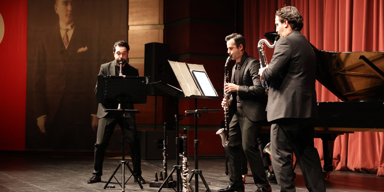 Eskişehir'de konserler tüm hızıyla devam ediyor