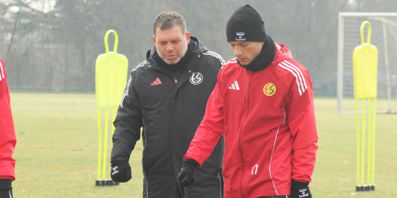 Şapçı oyuncularını uyardı