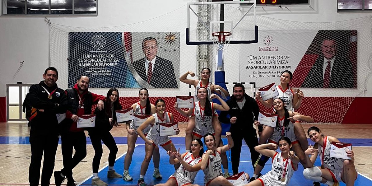 Çağdaş’ın perileri yarı finallerde