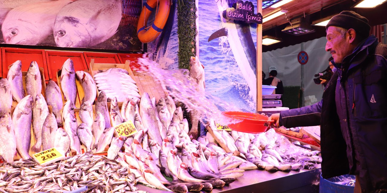 Eskişehir'de soğuk havalar balıkçıları vurdu!