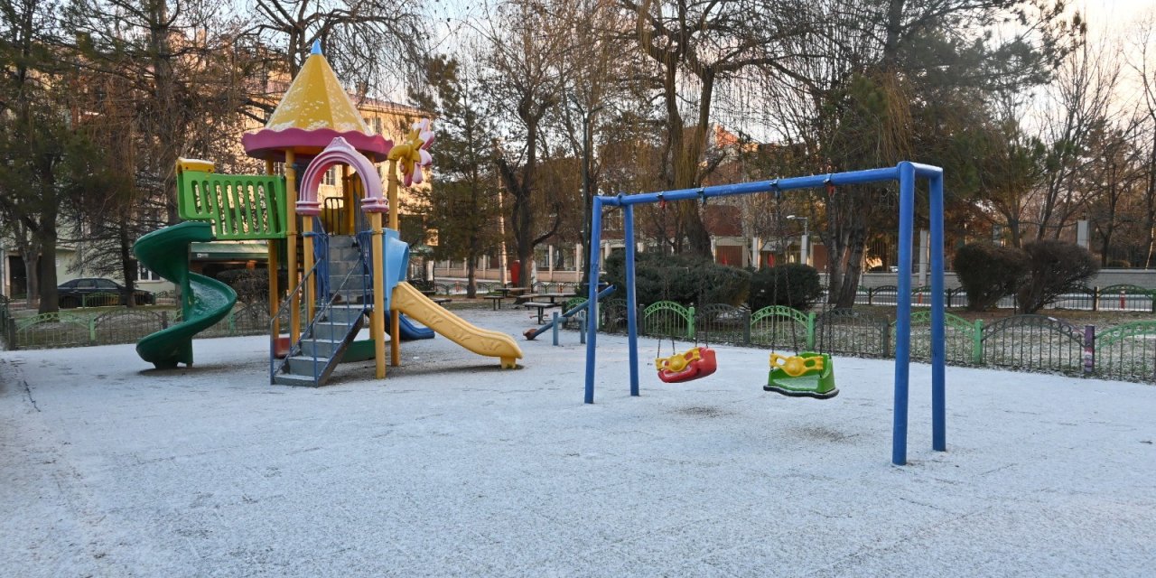 Eskişehir'de dondurucu soğuk hakim oldu