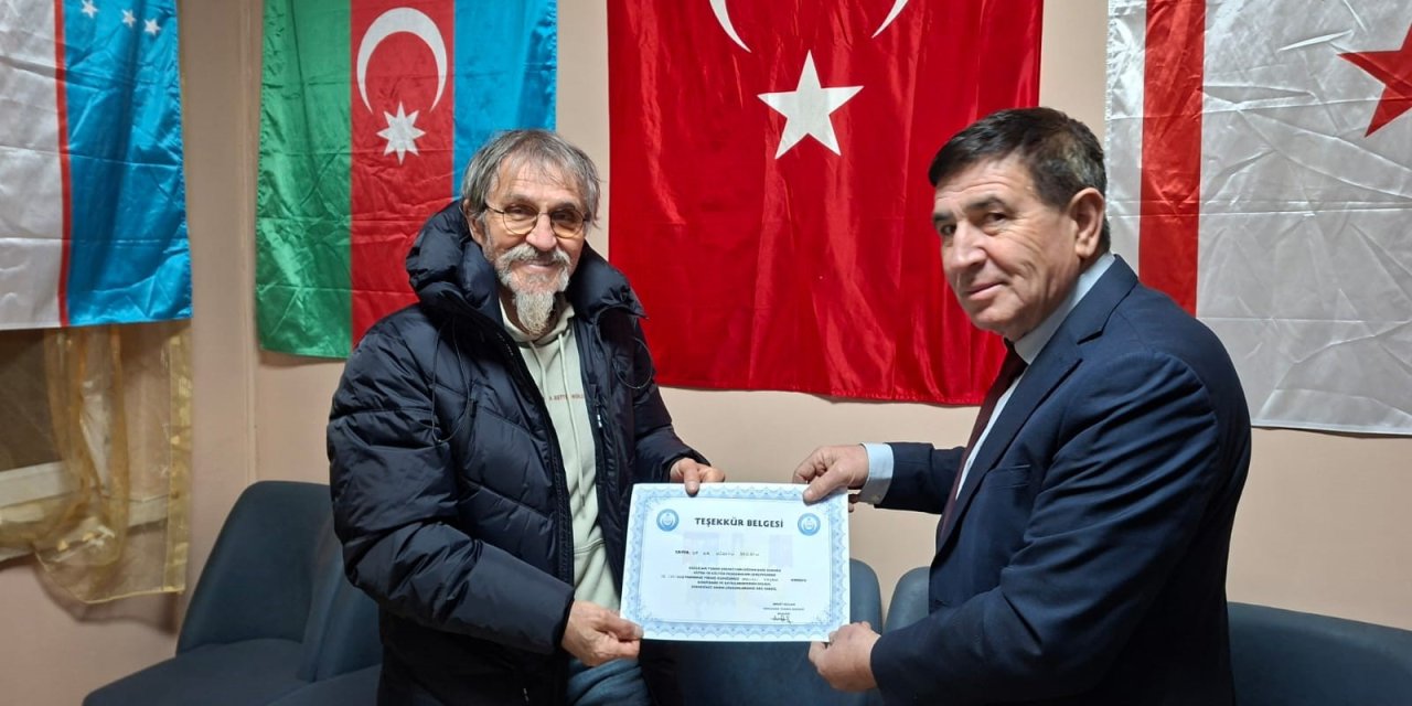 "Sağlıklı Yaşam" konulu konferans verildi