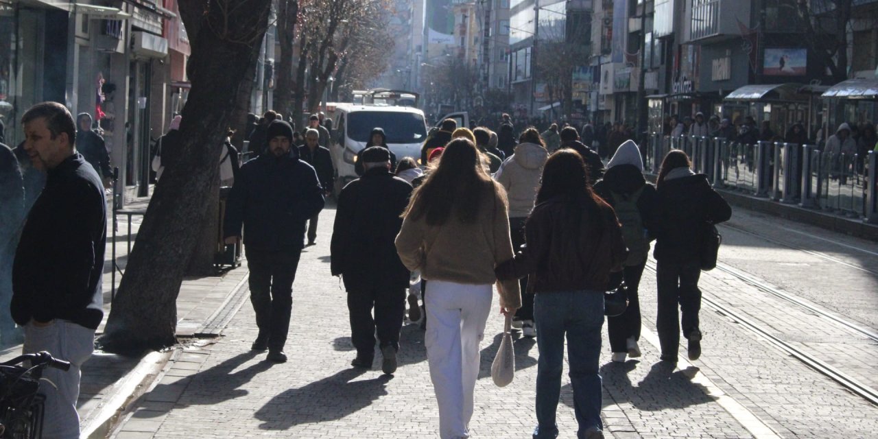 Eskişehir’de gençler gelecek kaygısı taşıyor