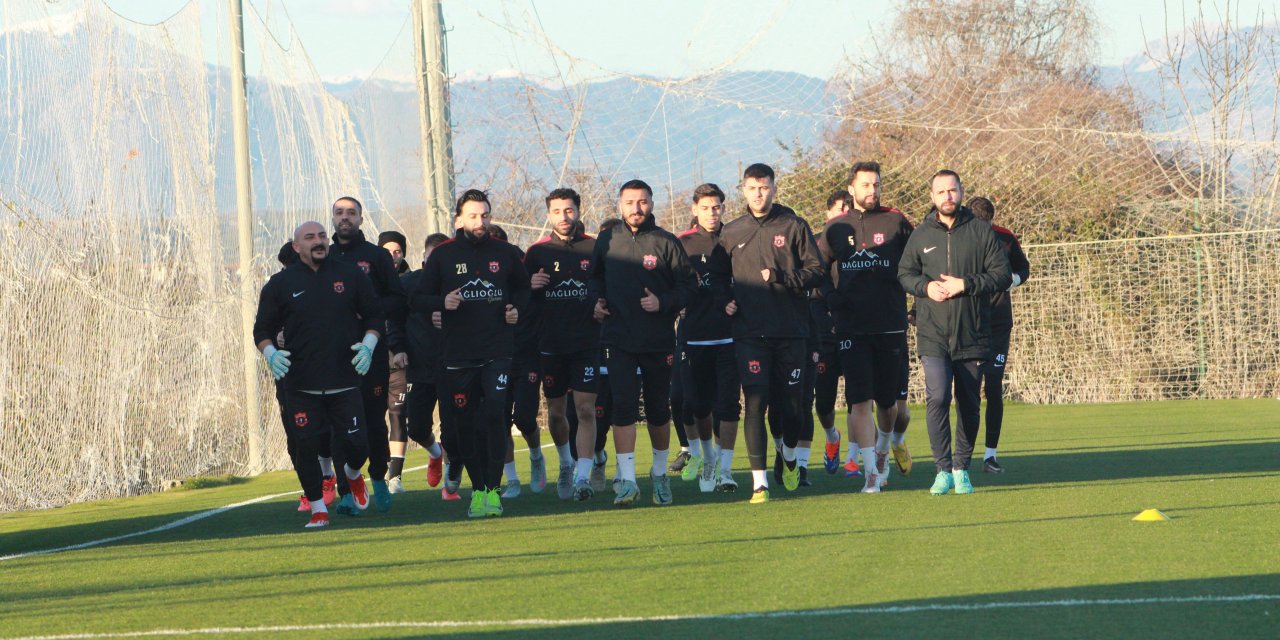 Bozanspor Antalya’da güç depoluyor