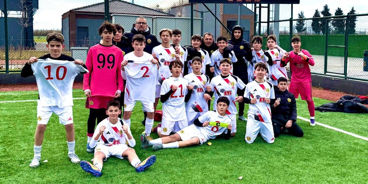 Altyapıdan gövde gösterisi