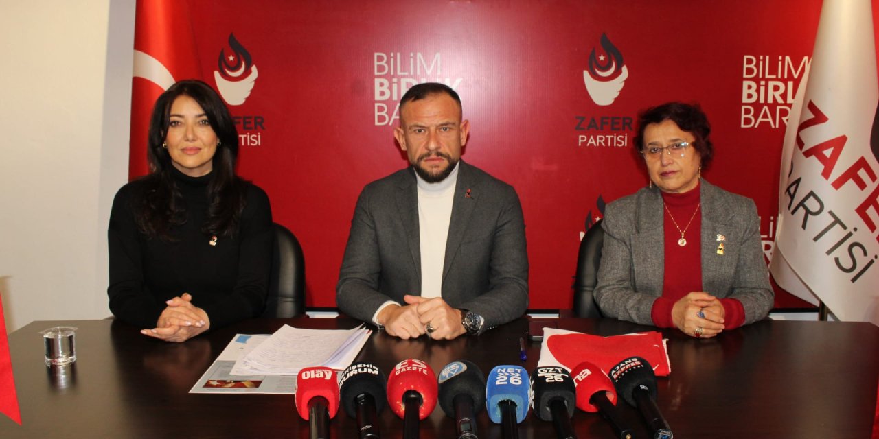 Zafer Partisi Eskişehir'de bayrağa saygı yürüyüşü düzenleyecek