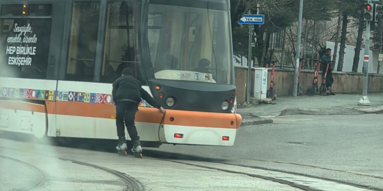 Eskişehir'de çocukların tehlikeli oyunu yürekleri ağza getirdi