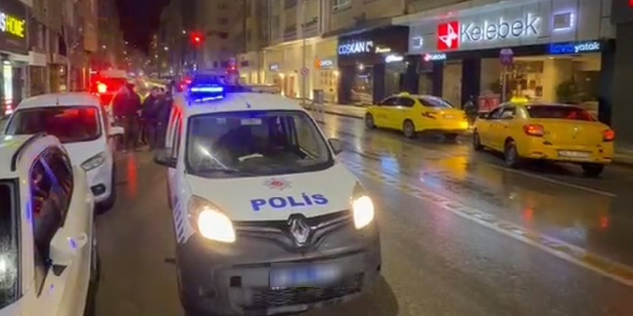 Eskişehir’de scooter taksinin kapısına çarptı: 1 yaralı