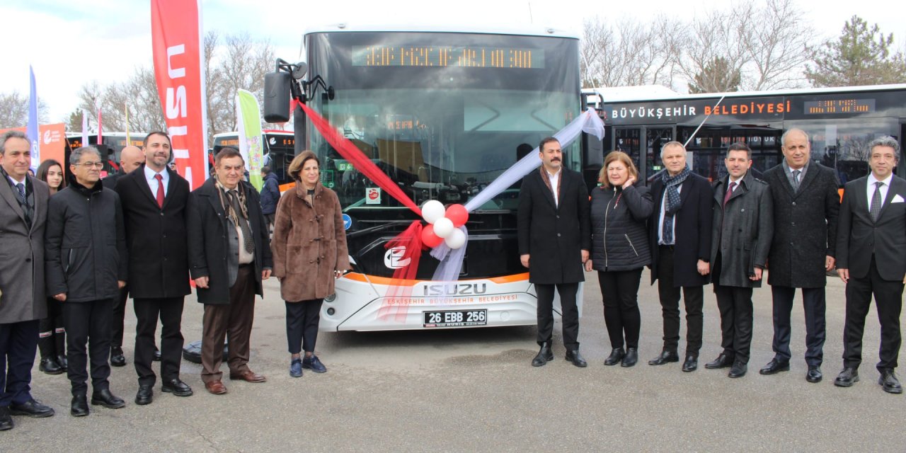 Eskişehir ulaşımı güçleniyor: 25 yeni otobüs filoya kazandırıldı