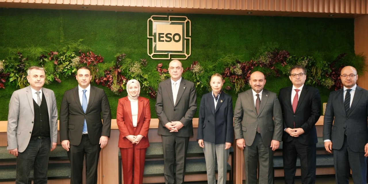 Masadan eksiliyor dostlar